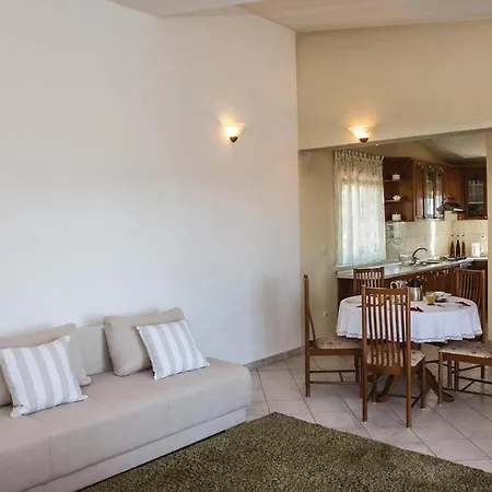 Hébergement de vacances Three-bedroom In Kastel Sucurac