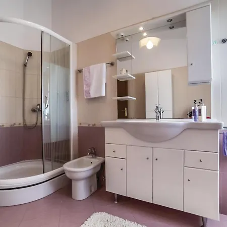 Three-bedroom In Kastel Sucurac Kaštela