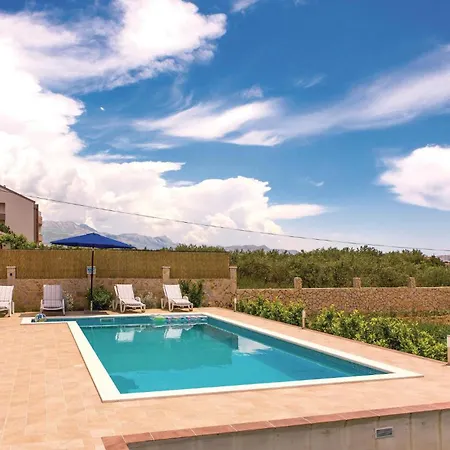 Three-bedroom In Kastel Sucurac Kaštela